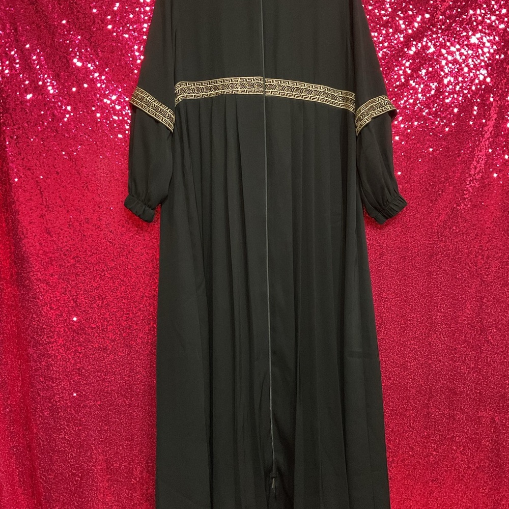 Elegant Black Maxi Dress with Gold Accents